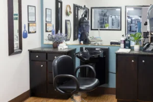 The hair salon at Oak River